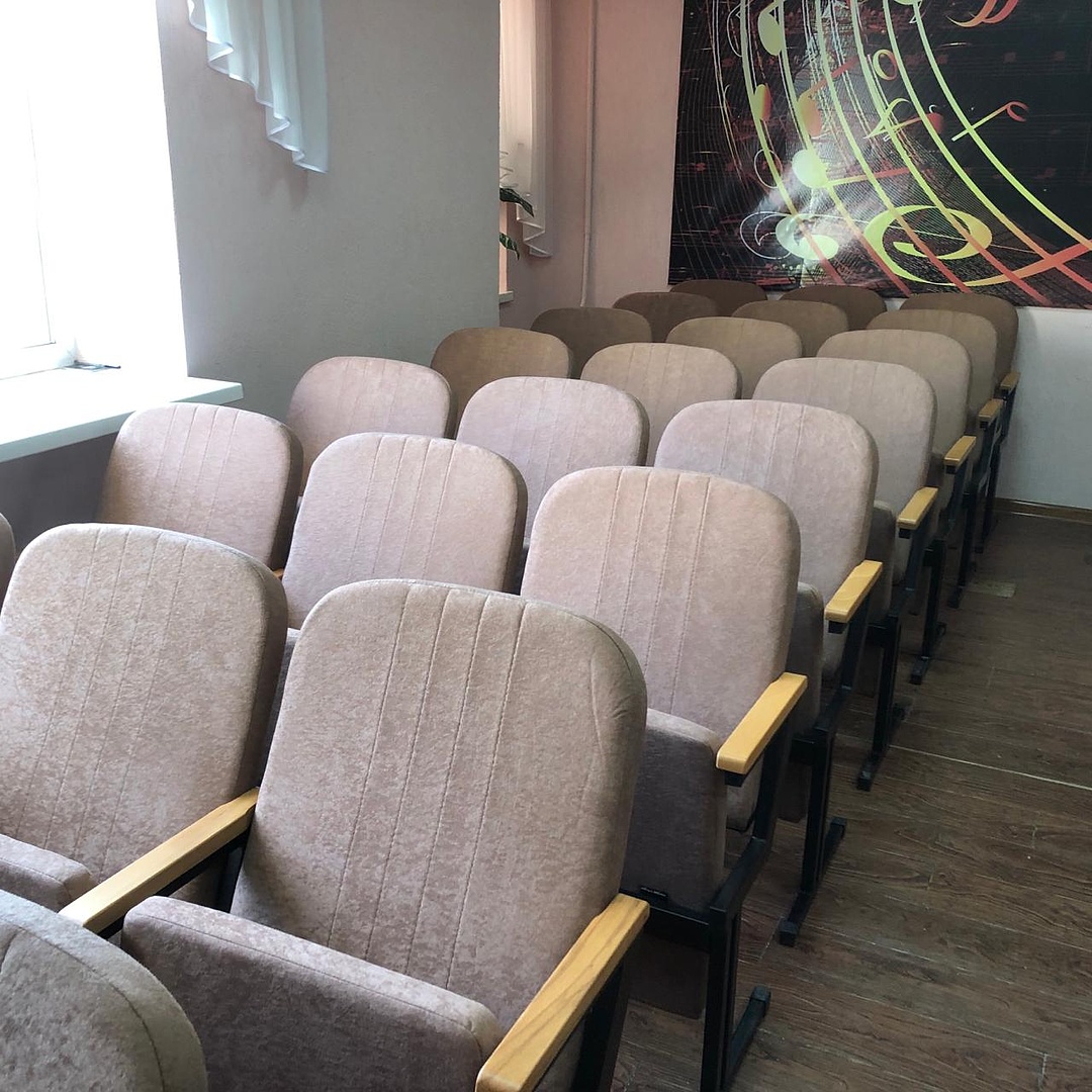 ДШИ в пгт п. Черноморский. ДШИ в пгт п. Черноморский.